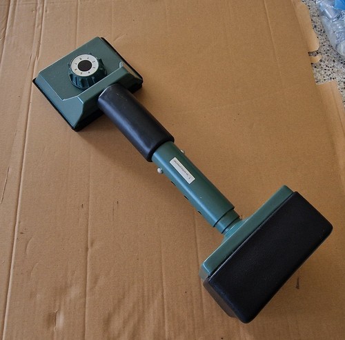 Knee knocker carpet stretcher - knocker,