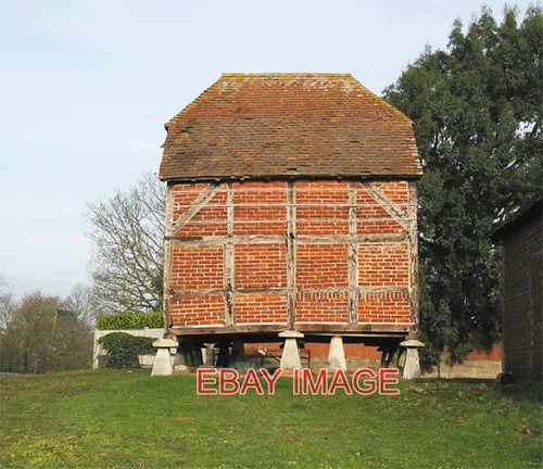 Photo staddle stone barn - photo,