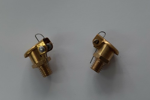Brass flip oilers oil - m6,