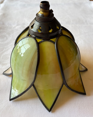 Vintage tiffany style lotus - style,