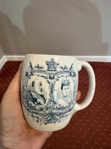 Edward v111 and queen - and,