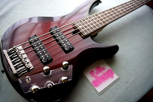 Yamaha electric bass - electric,