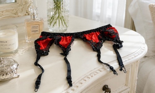 Escora black red lace - black,