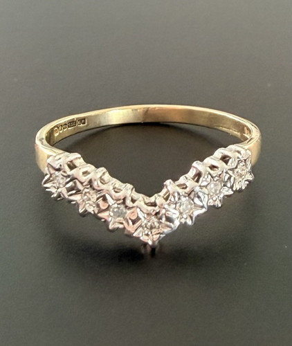 9ct 375 yellow gold - 375,