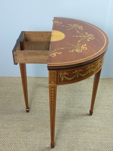 Antique mahogany inlaid - , demi