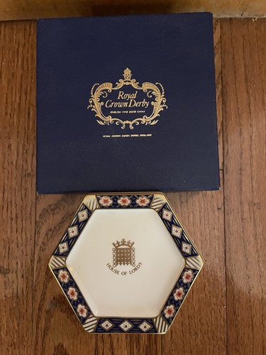 Royal crown derby house - royal,