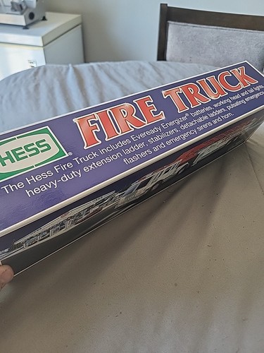 2000 hess fire truck with - fire,