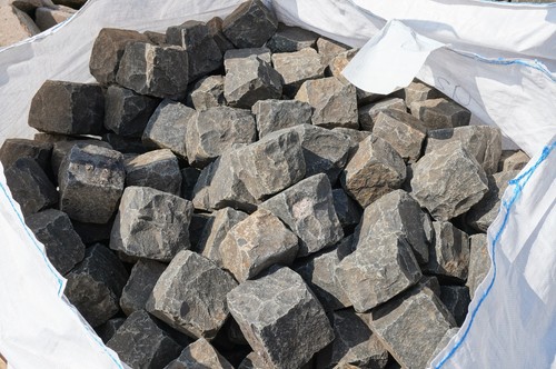 Granite cobble setts x - cobble, 4"