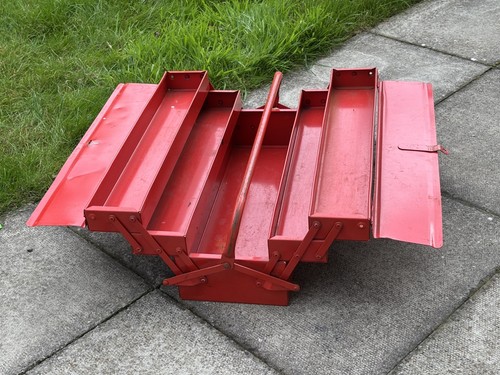 Vintage made britain red - made, in