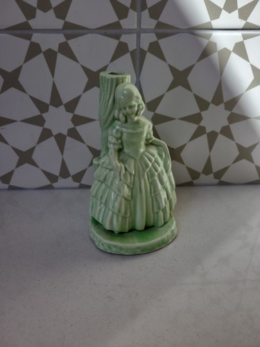 Pale green ceramic - pale,