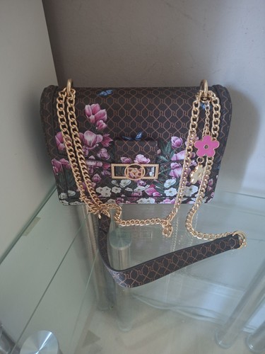 River island small - river,
