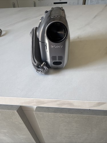 Sony handycam dcr hc19e - sony, dcr-hc19e