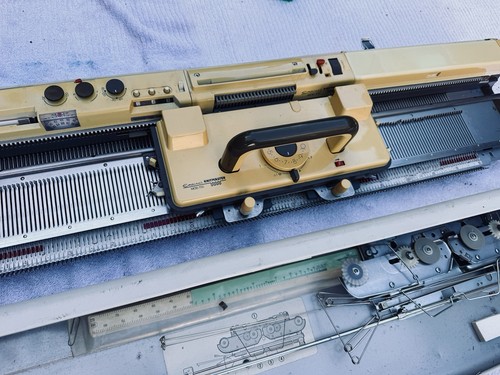 Empisal knitmaster mod 700 - empisal-knitmaster, mod.