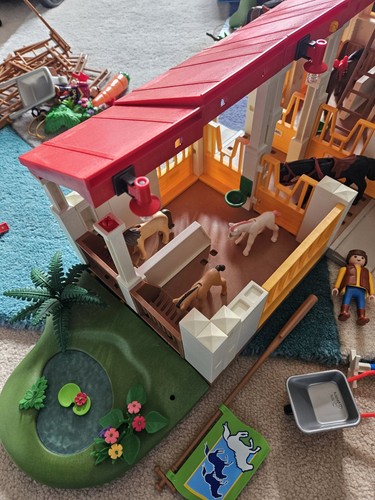 Playmobil horse stable playset - horse,