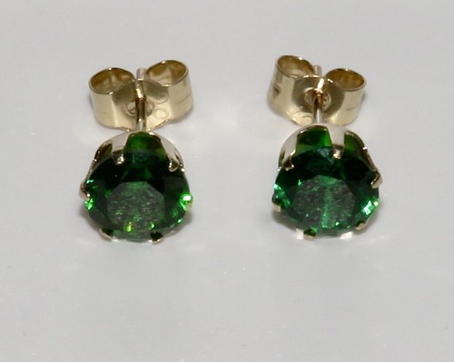 9ct gold emerald solitaire - gold,