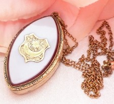 RARE & UNIQUE ** LARGE ANTIQUE GOLD CASED GEORGIAN SARDONYX  LOCKET & RG CHAIN
