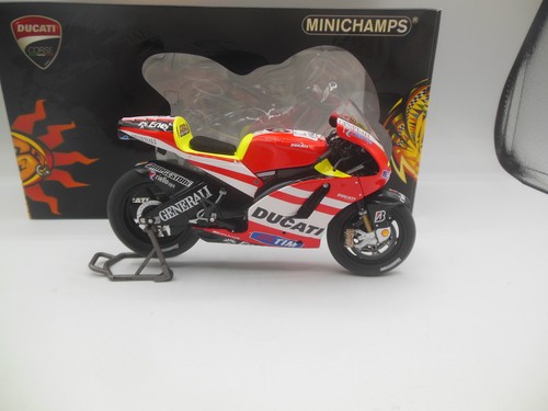 Minichamps 122 100146 ducati - 122,