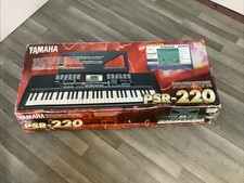 Yamaha PSR-220 61-Key Black