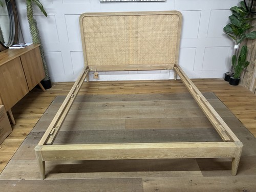 Loaf ribbon bed frame - loaf,