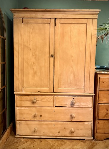 Stunning antique pine - antique, wooden
