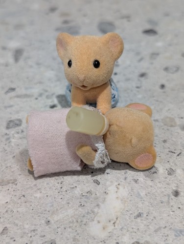 Sylvanian families hazelnut - families,