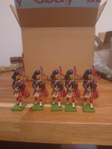 Scottish pipers britain s - pipers, britain's