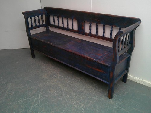 Cracking painted royal blue - royal,