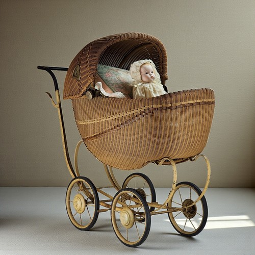 Antique 1800s wicker whitney - 1800s,