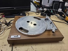 Yamaha YP-211 Natural Sound Turntable Record Player - Not Fully Tested 