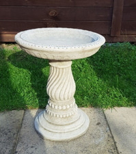 Twist Bird Bath Feeder Fabulous Concrete Hand Cast Stone Garden Ornament Gift