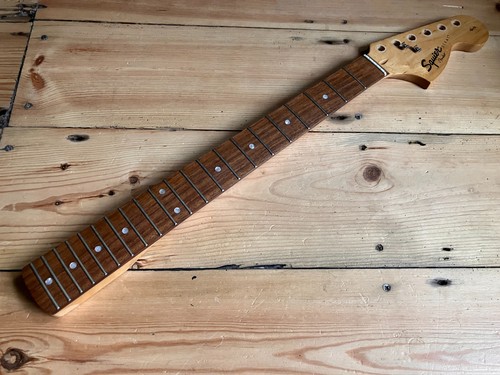 Squier strat fender guitar - squier,