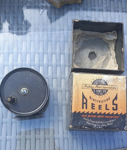 Vintage fishing reel young - j, w