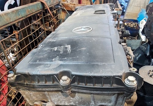 Rocker cover mercedes actros - rocker,