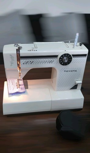 Toyota sewing machine model - ,