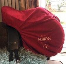 ALBION KONTROL JUMP SADDLE