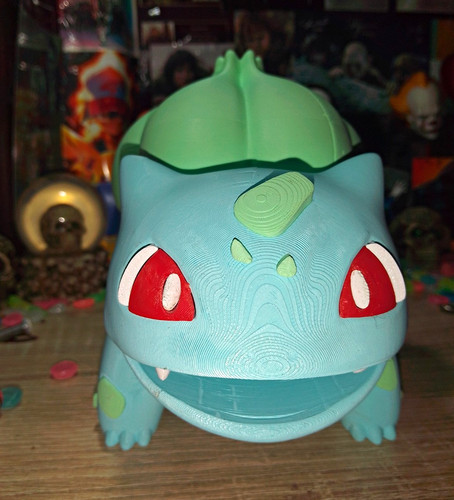 Bulbasaur pokémon collectible - bulbasaur,