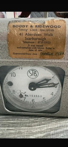 Classic retro pigeon clock - classic,