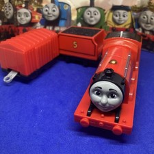James Train,  Tender and extra carriage Trackmaster  Thomas And Friends