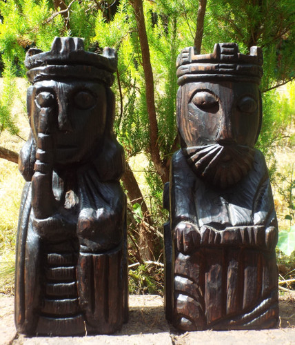 Large carved wooden king - large, &