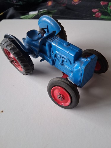 Mettoy castoys ferguson in - mettoy,