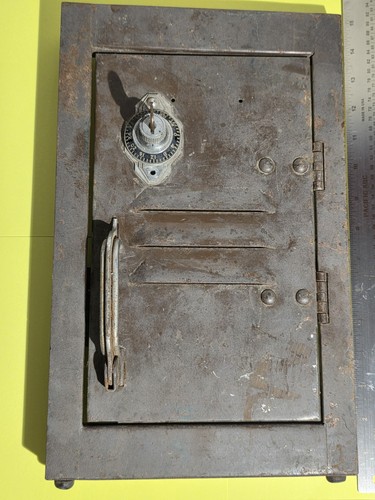 Vintage metal locker - vintage,