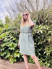 Vintage 1980s Tea Dress  Tie