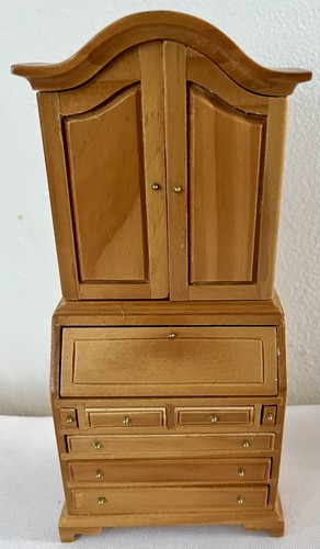 Vintage dolls house - vintage, writing