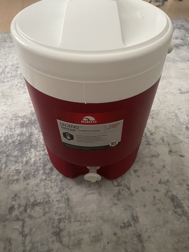 Igloo gallon - 2, (8