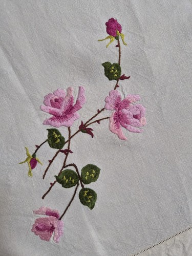 Vintage embroidered linen - vintage,