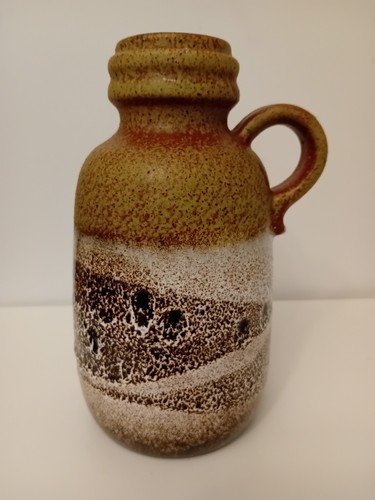 Pottery fat lava - lava, vase