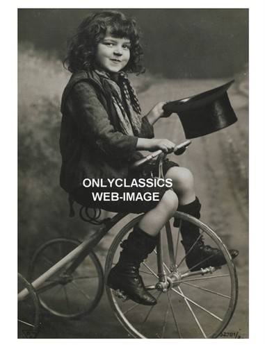 1910 cute little girl smiling - 1910,