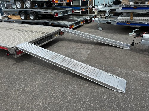 Heavy duty trailer ramps - trailer,
