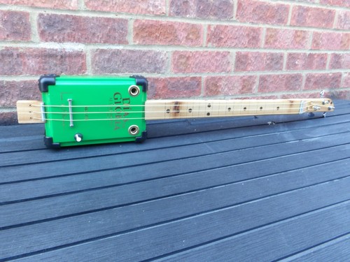 String homemade fretless - 3,