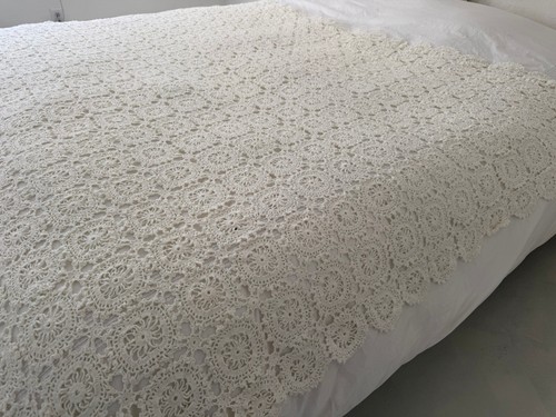 Vintage hand crocheted - hand,